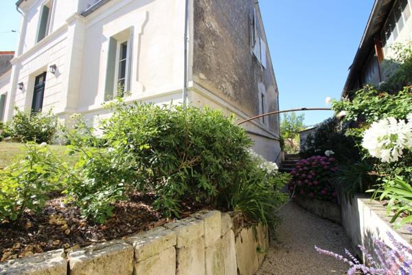 Maison Bourgeoise au coeur de St Jean d'Angely
