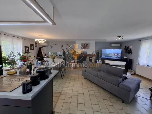 Vente                                                      Maison
                        
                     6 pièces                      130 m2                     à Rozay-en-Brie