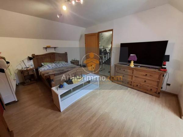 Vente                                                      Maison
                        
                     6 pièces                      130 m2                     à Rozay-en-Brie