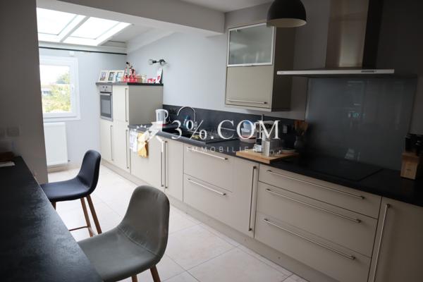 Maison 6 pièce(s) 4 chambre(s) 141 m²
