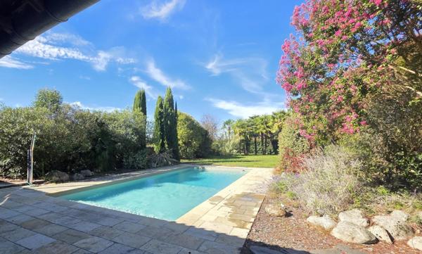 Vente Maison 16 pièces 564 m2 à Tarbes