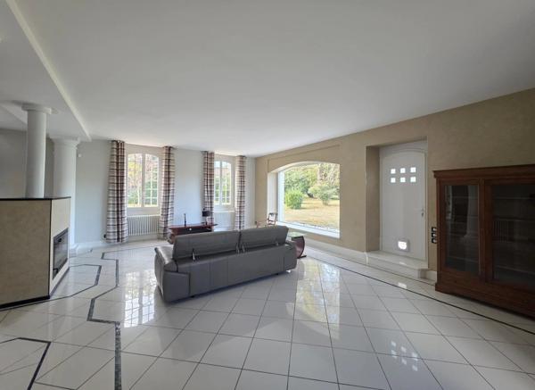 Vente Maison 16 pièces 564 m2 à Tarbes