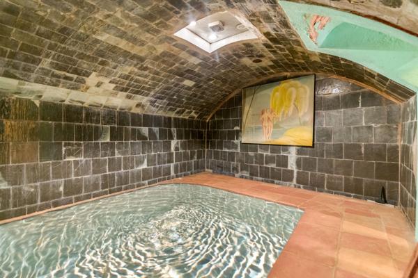 Esparron (83560) MAISON DE CARACTERE AVEC VUE ET POTENTIEL LOCATIF A ESPARRON, COEUR DE VILLAGE