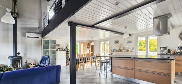 90100 FLORIMONT - MAISON 8 PIECES - 5 CHAMBRES - PISCINE - 2 GARAGES - DPE B en 2026