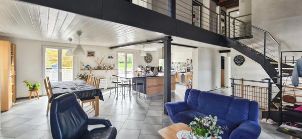 90100 FLORIMONT - MAISON 8 PIECES - 5 CHAMBRES - PISCINE - 2 GARAGES - DPE B en 2026