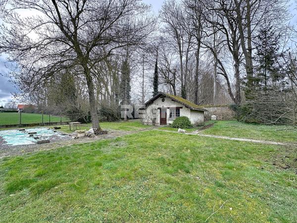 Soisy-sur-École (91840) Maison avec sous-sol, belle piscine sur un superbe terrain de 2500m2 environ