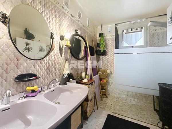 Soisy-sur-École (91840) Maison avec sous-sol, belle piscine sur un superbe terrain de 2500m2 environ