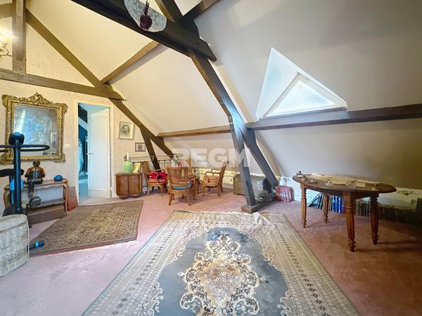 Soisy-sur-École (91840) Maison avec sous-sol, belle piscine sur un superbe terrain de 2500m2 environ