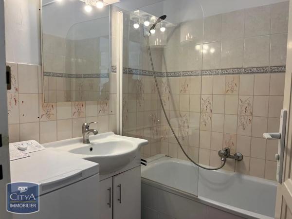 Appartement à louer 2 pièces 58.5m²