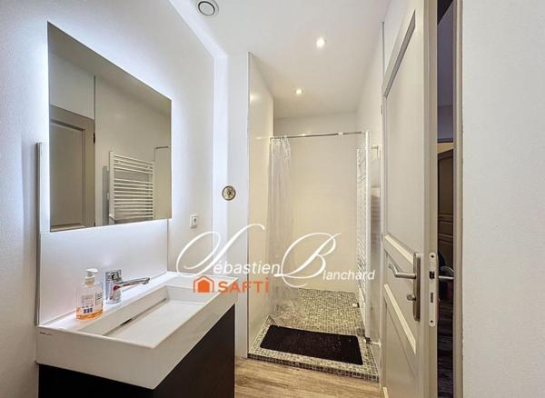 À vendre – Maison de ville rénovée à Lancrans (01200)