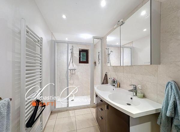 À vendre – Maison de ville rénovée à Lancrans (01200)