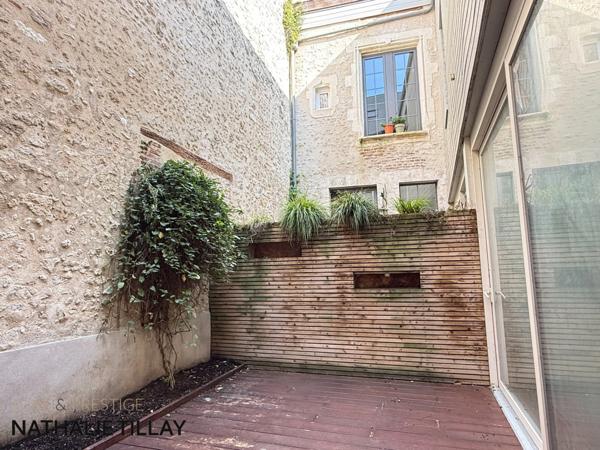 Orleans recouvrance, appartement duplex avec terrasse, 2 chambres, Cave.