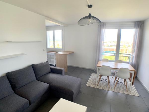 Location
                Appartement56,63 m² - 3 Pièces -
                    MONTAUBAN (82000)