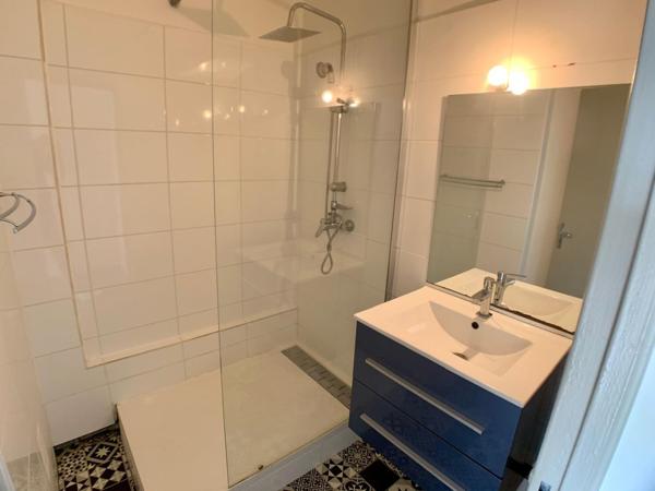 Location
                Appartement56,63 m² - 3 Pièces -
                    MONTAUBAN (82000)