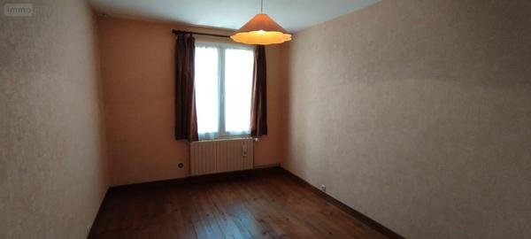 Maison à vendre à Crécy-sur-Serre dans l'Aisne (02270), ref : 02014/827