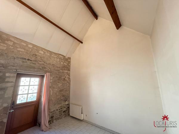 Beau F2 en duplex - Proche du Château