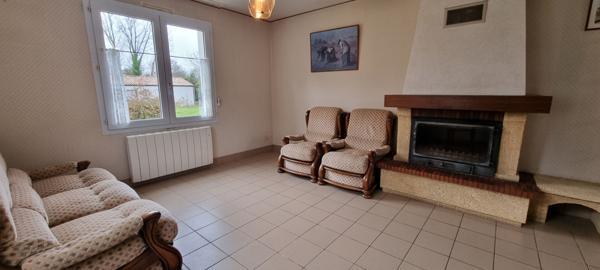 Maison de charme avec ancien moulin, grand terrain et dépendances à COMMEQUIERS