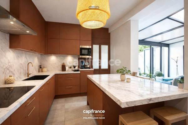 SUPERBE MAISON AVEC GARAGE AVEC VUE SUR LA MURAILLE GALLO ROMAINE !