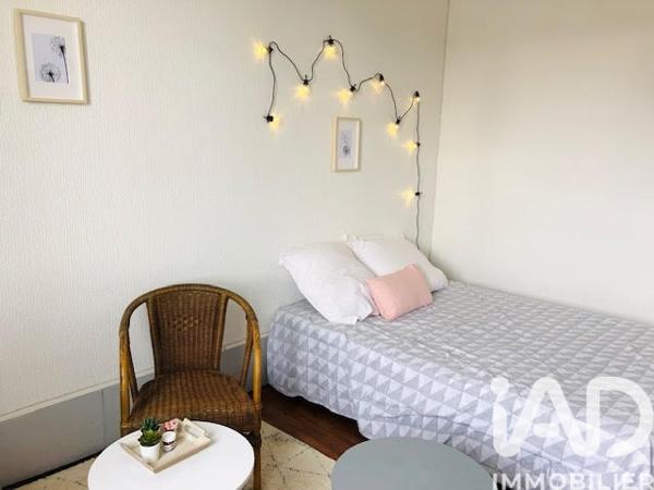 Location studio 20 m² Dole