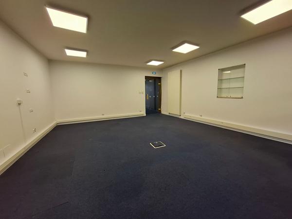 Location Local commercial 93 M² - Mirepoix (09500)