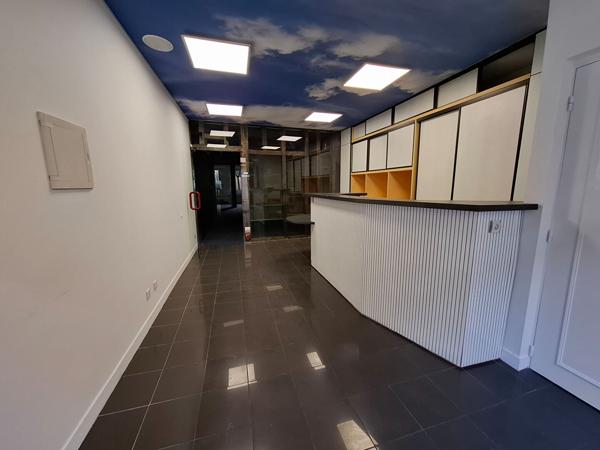 Location Local commercial 93 M² - Mirepoix (09500)
