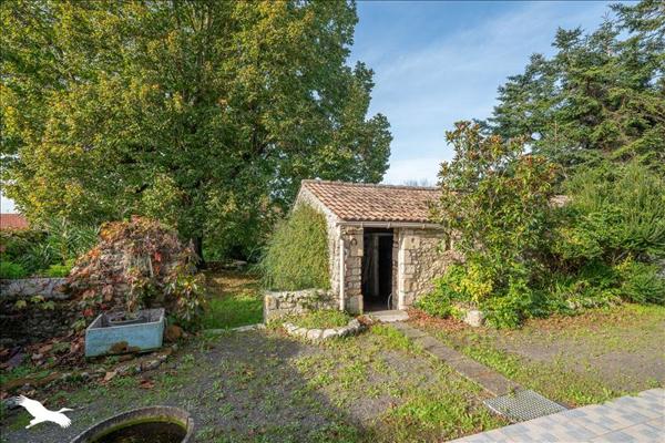 Maison à vendre |  Saint-Just-Luzac |  4 pièces | 108 m²