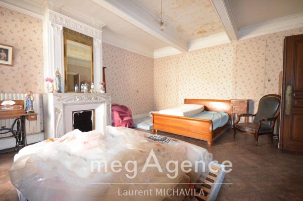 Maison à VILLENEUVE-LES-BEZIERS, 34420 - 13 pièces 300m²