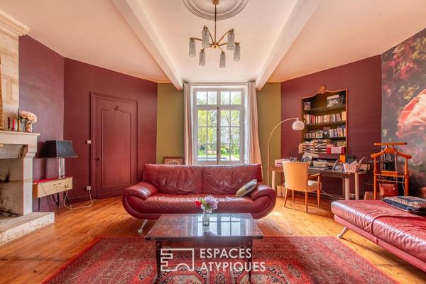 Superbe propriété bourgeoise au coeur du village : élégance et confidentialité
