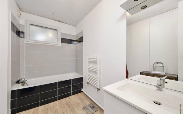 Appartement à vendre    4 pièces • 81,84 m2 Ramonville-Saint-Agne