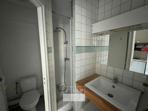 Vieux Lille - Studio rénové de 14m² proche écoles