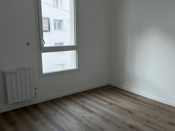 Location Maison 5 pièces Notre-Dame-de-Bondeville (76960) - proche des commerces et des transports