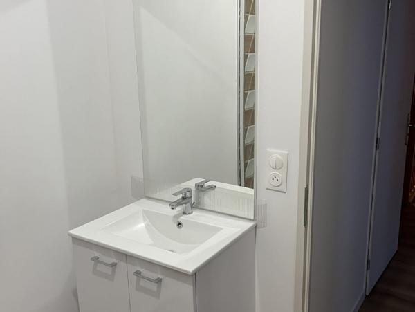 Location Maison 5 pièces Notre-Dame-de-Bondeville (76960) - proche des commerces et des transports