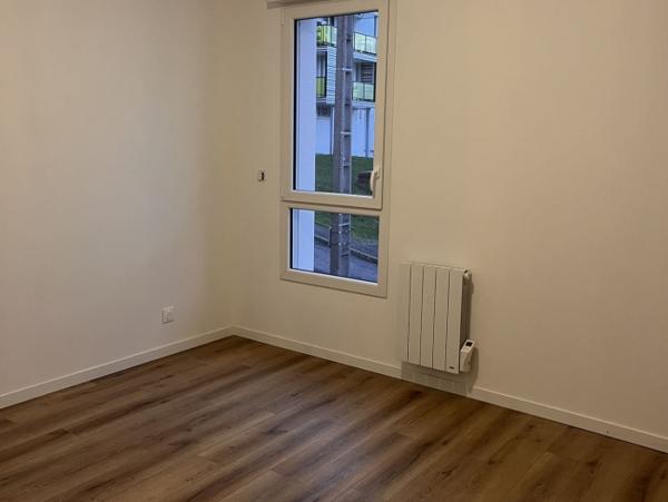 Location Maison 5 pièces Notre-Dame-de-Bondeville (76960) - proche des commerces et des transports