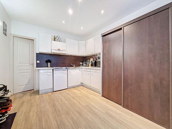 Appartement TOURS - 30m2 - Jardin privatif