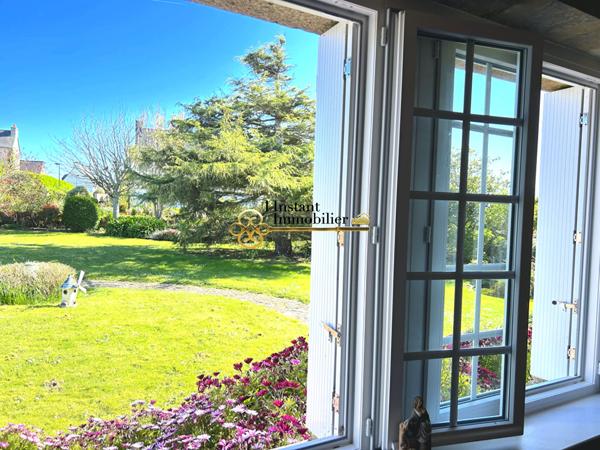 Propriété en pierre de 160m2 à vendre à Roscoff.