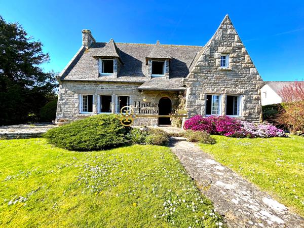Propriété en pierre de 160m2 à vendre à Roscoff.