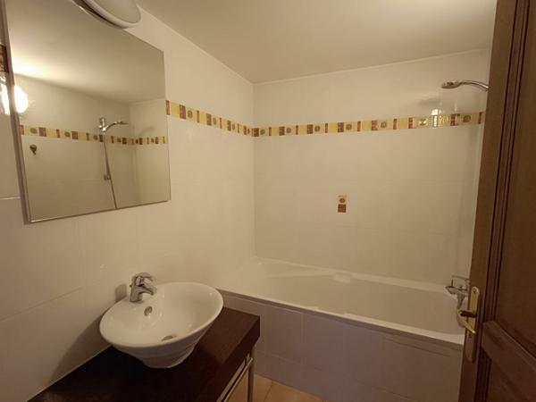 Appartement à vendre    3 pièces • 36 m2 Barjac