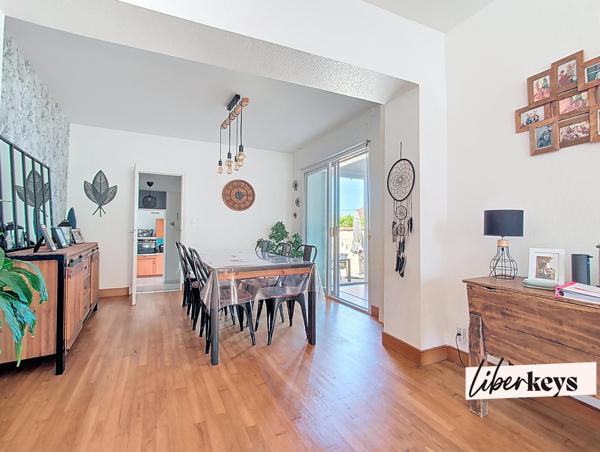 Maison de ville clé en main, 4 chambres, jardin et garage en centre de CONCHES EN OUCHE