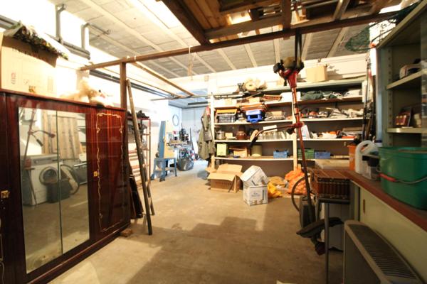 Lacaune (81230) Maison 180 m² habitables avec sous-sol complet et équipements modernes