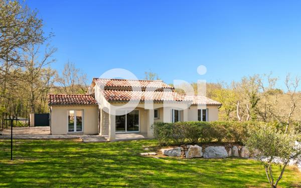 Maison à vendre    4 pièces •  Ruoms