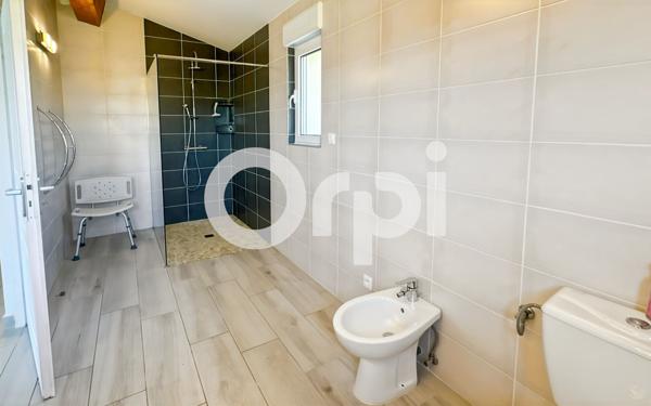 Maison à vendre    4 pièces •  Ruoms