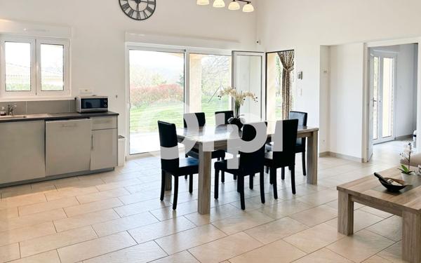 Maison à vendre    4 pièces •  Ruoms