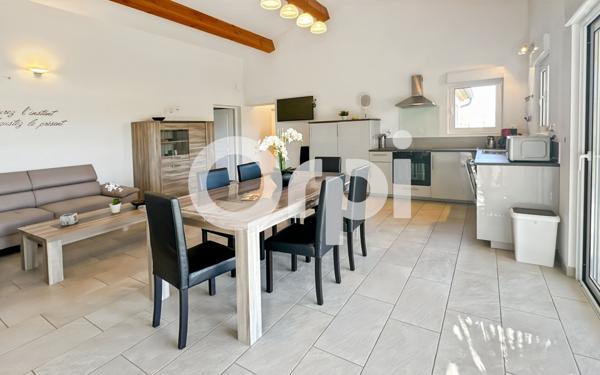 Maison à vendre    4 pièces •  Ruoms