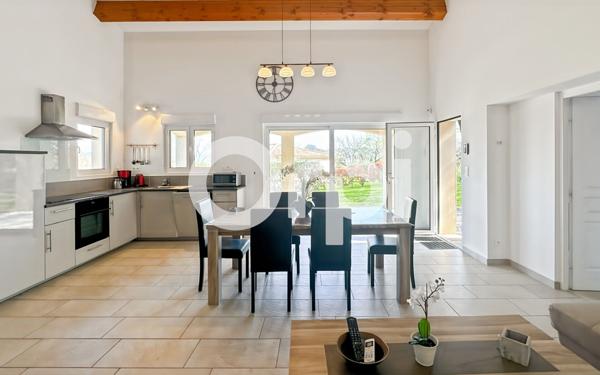 Maison à vendre    4 pièces •  Ruoms