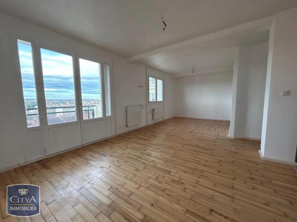 Appartement à louer 4 pièces 80m²