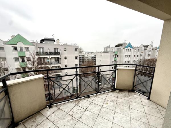 Bondy (93140) centre-ville 3 Pièces avec balcon, parking