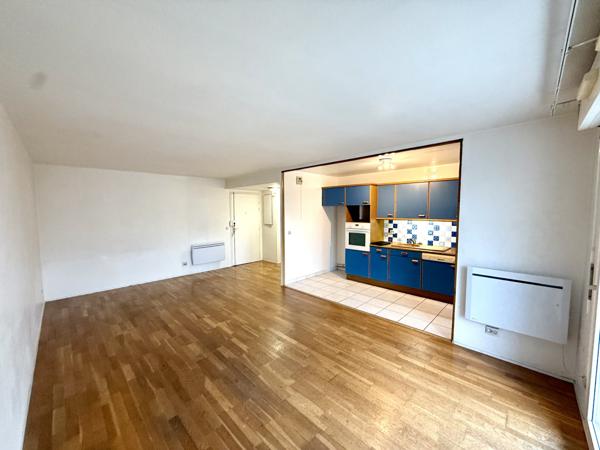 Bondy (93140) centre-ville 3 Pièces avec balcon, parking