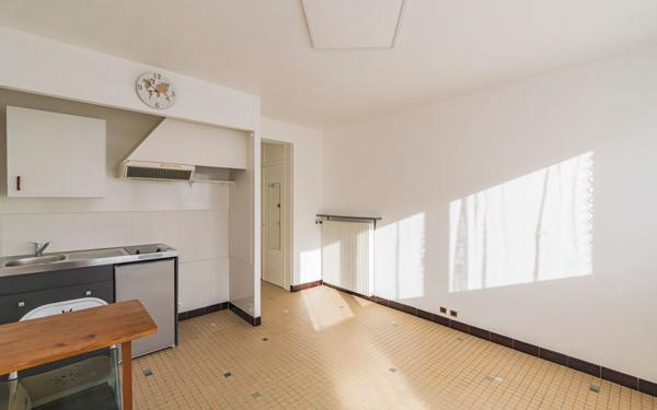 Appartement à vendre    1 pièce • 20 m2 Reims