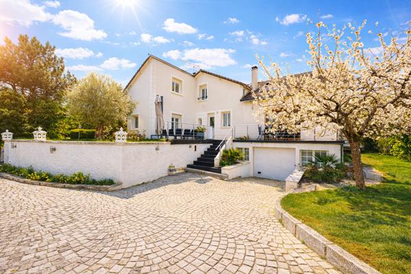 Maison 6 pièces 170.142 m2
