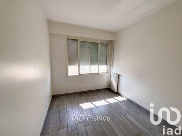 Appartement 2 pièces de 43 m² à Puteaux (92800)